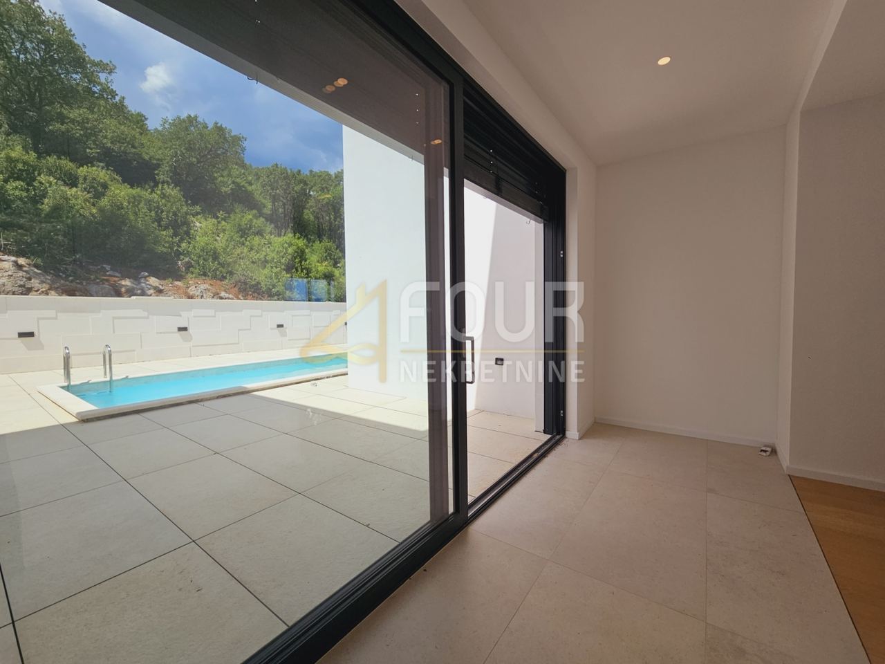Stan u Opatiji, 217.01m², 3 sobe, slika 4
