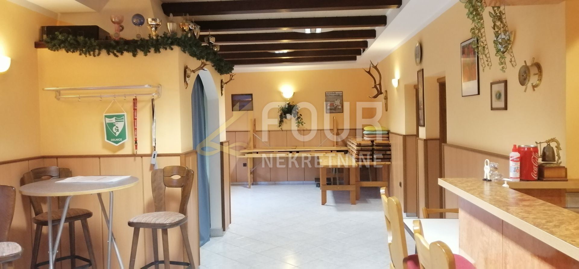 Haus u Delnicama, 400m², slika 5