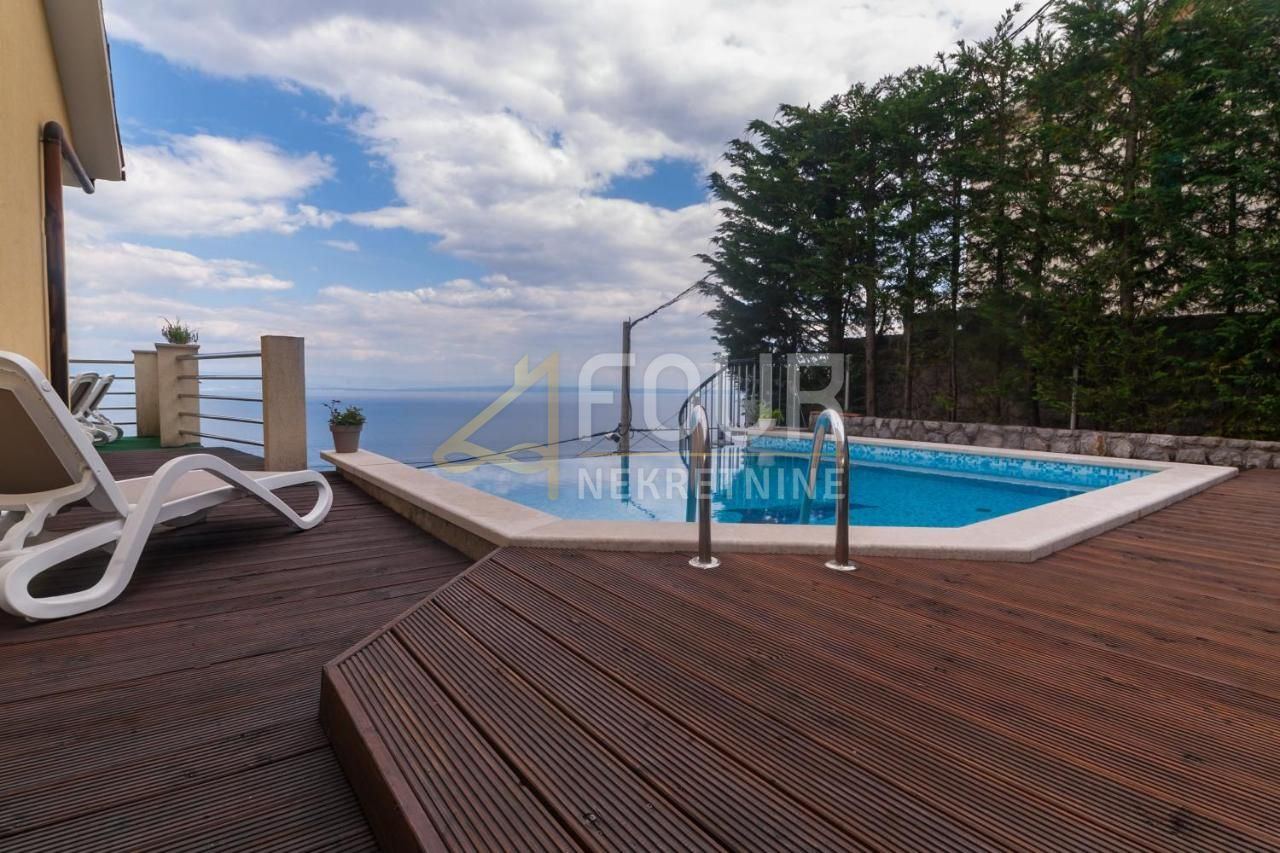 Casa u Lovranu, 300.06m²