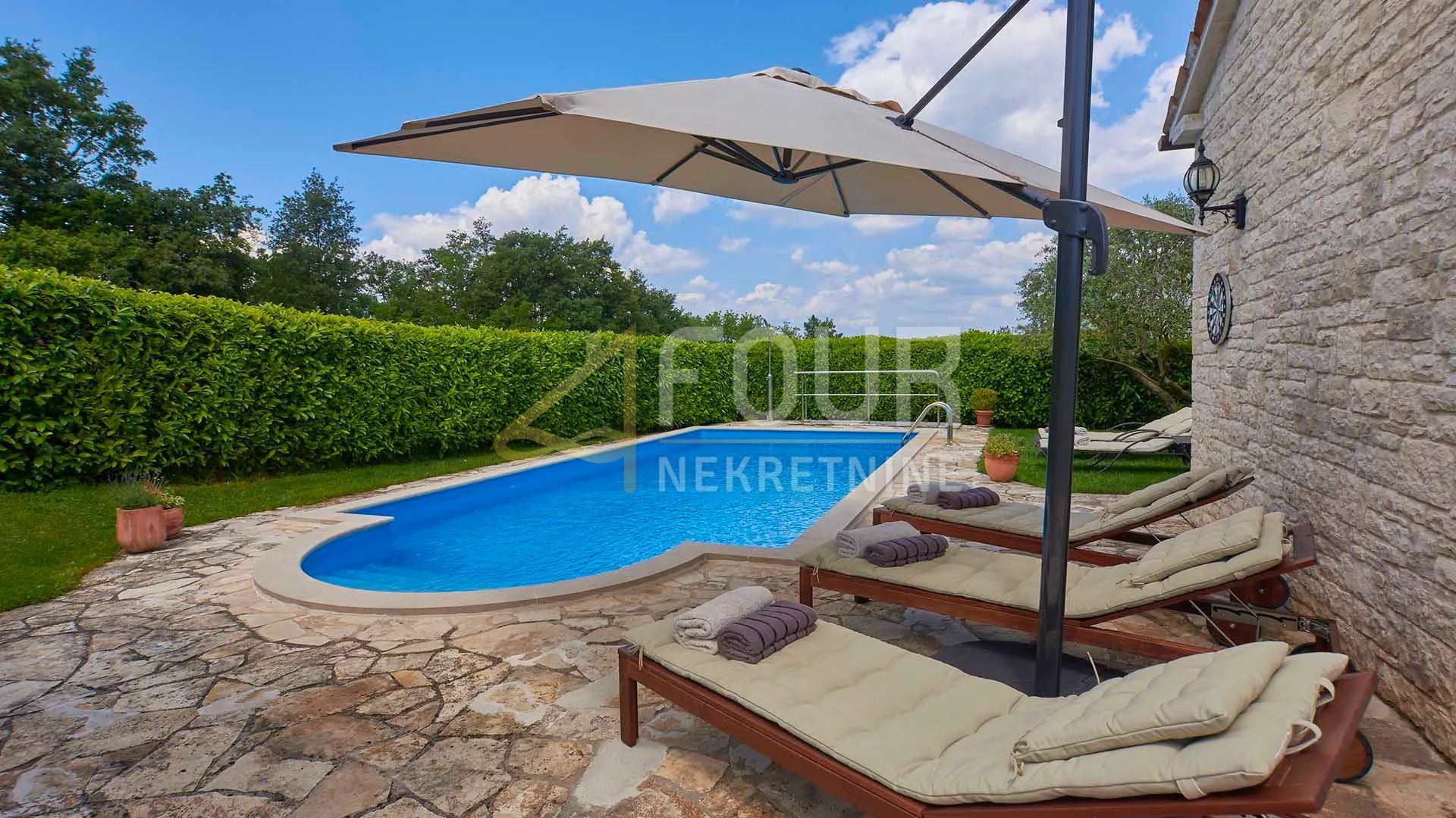 Haus u Motovunu, 186m², 3 sobe, slika 3