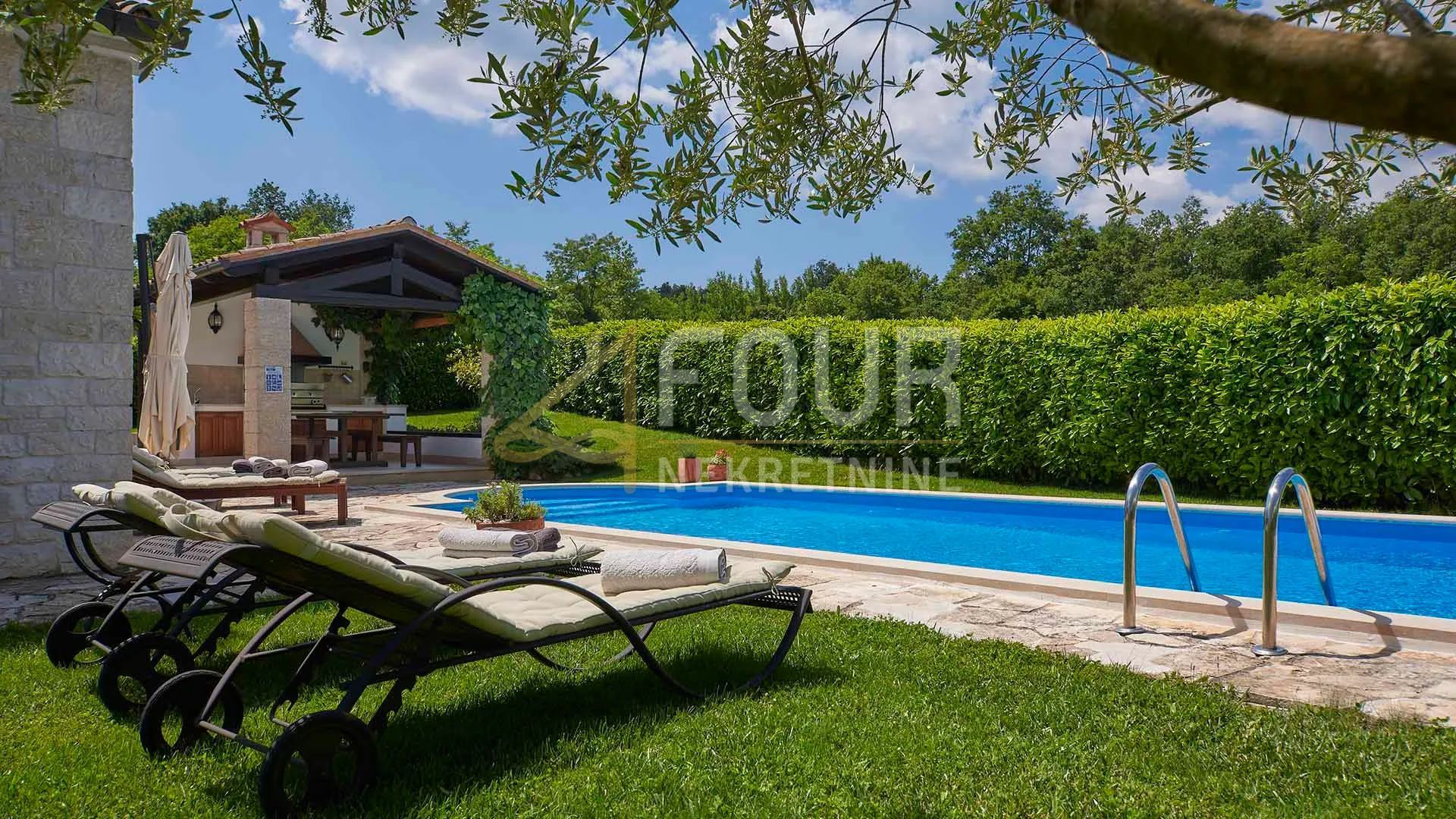 Haus u Motovunu, 186m², 3 sobe, slika 4