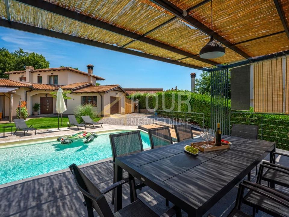 House u Kastavu, 282.3m², slika 4
