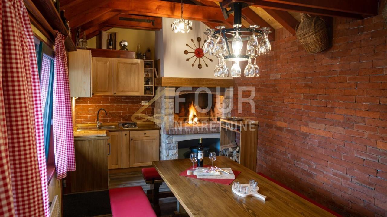 Kuća u Delnicama, 380m², slika 3