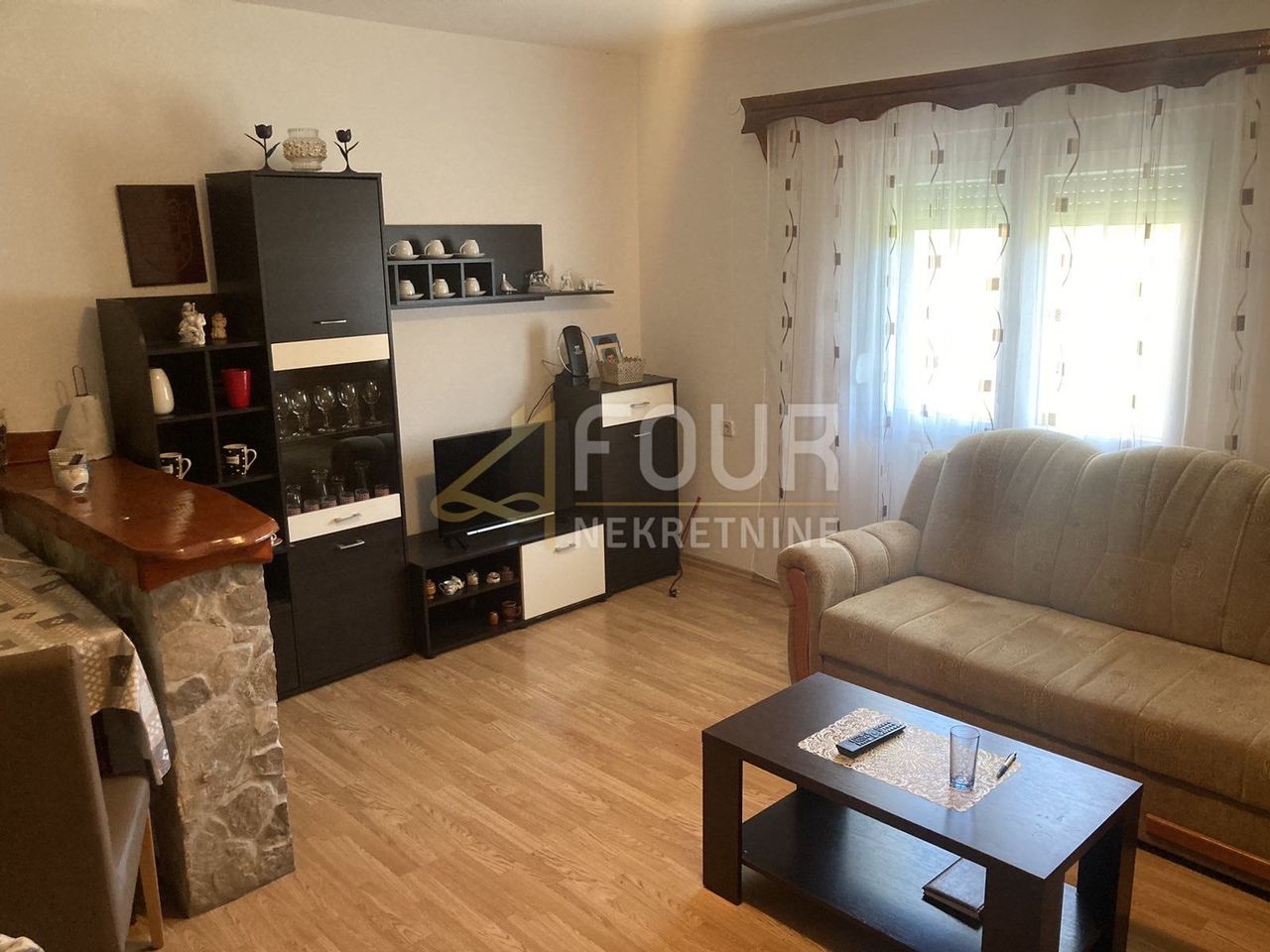 Kuća u Ravna Gori, 240m², slika 5