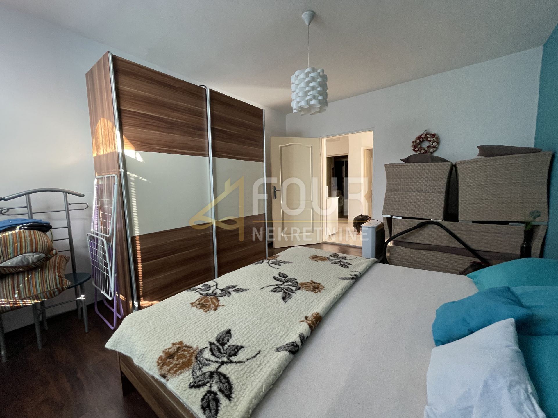 Casa u Novi Vinodolskiu, 200m², slika 4
