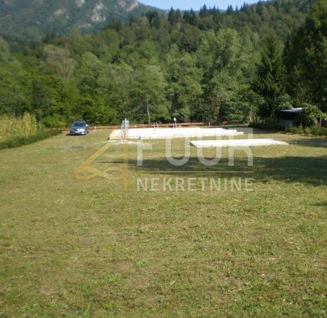 Terreno u Delnicama, 1917m²