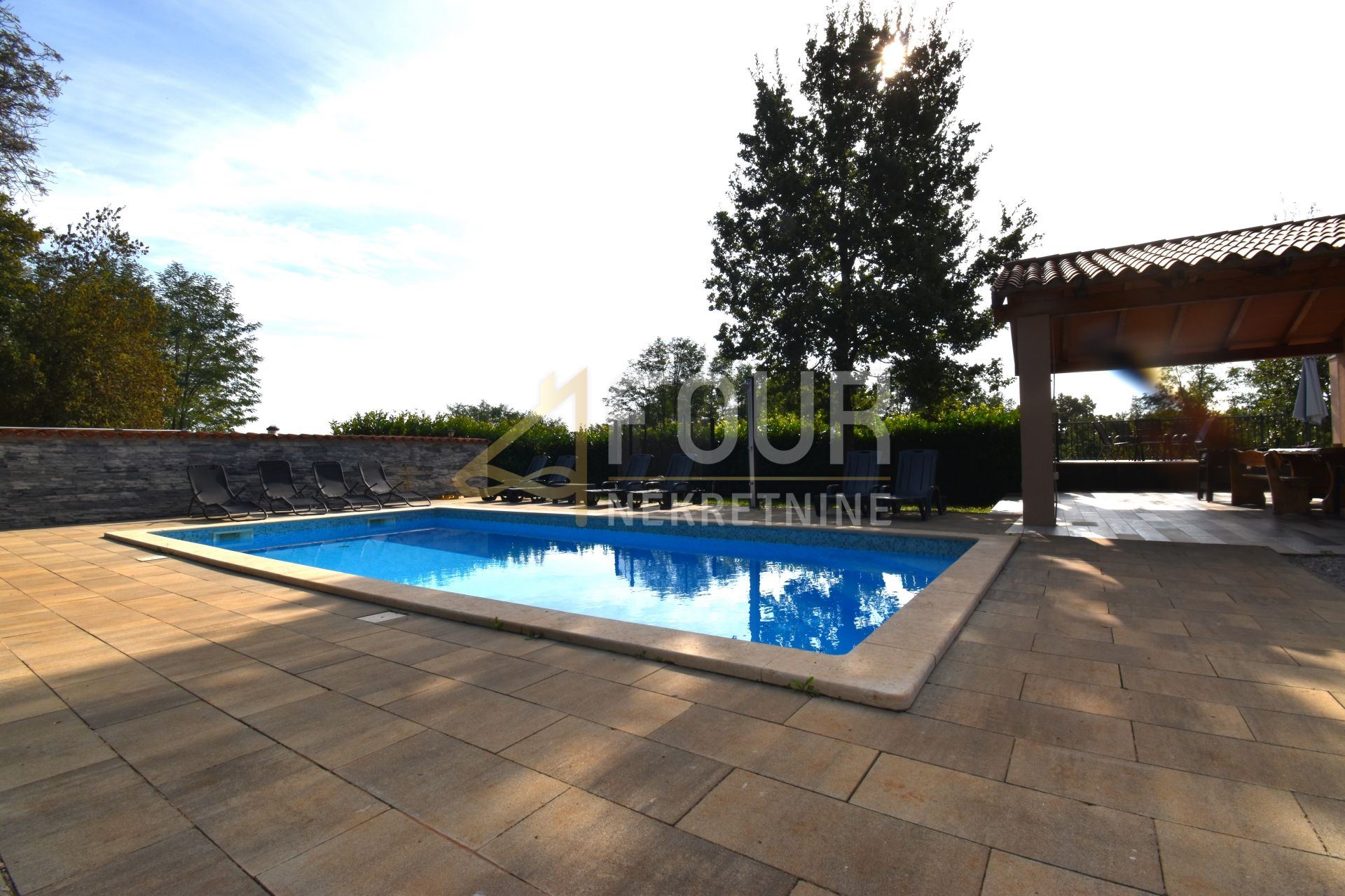 Haus u Labinu, 165m², 4 sobe, slika 3