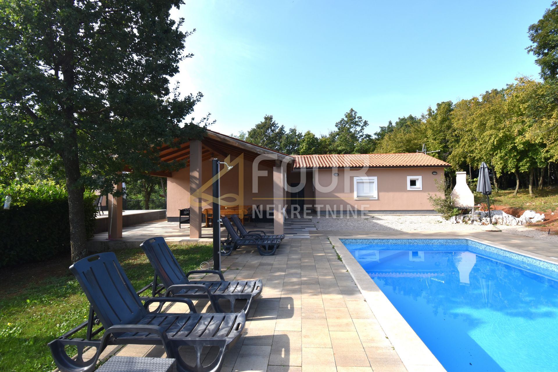 Haus u Labinu, 165m², 4 sobe, slika 5