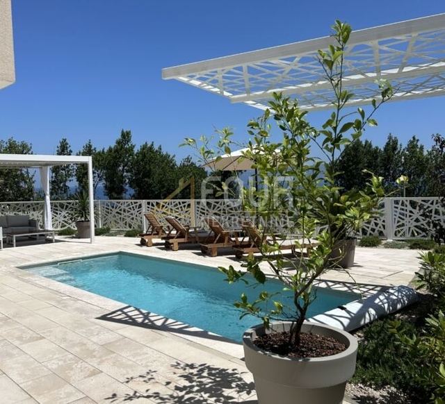 House u Labinu, 186m², 4 sobe, slika 2