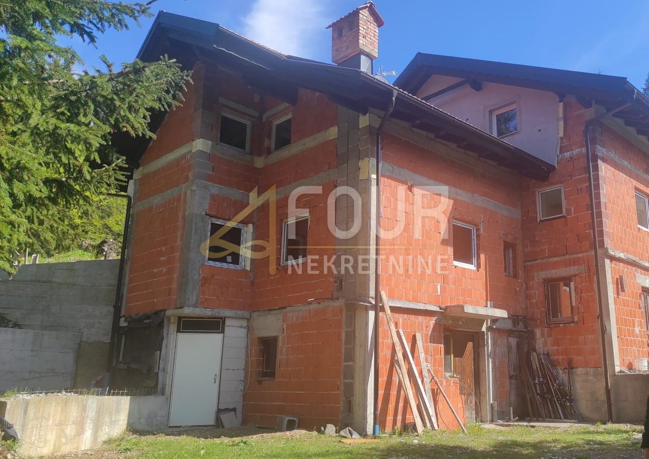 Haus u Vrbovsku, 355.14m², slika 4