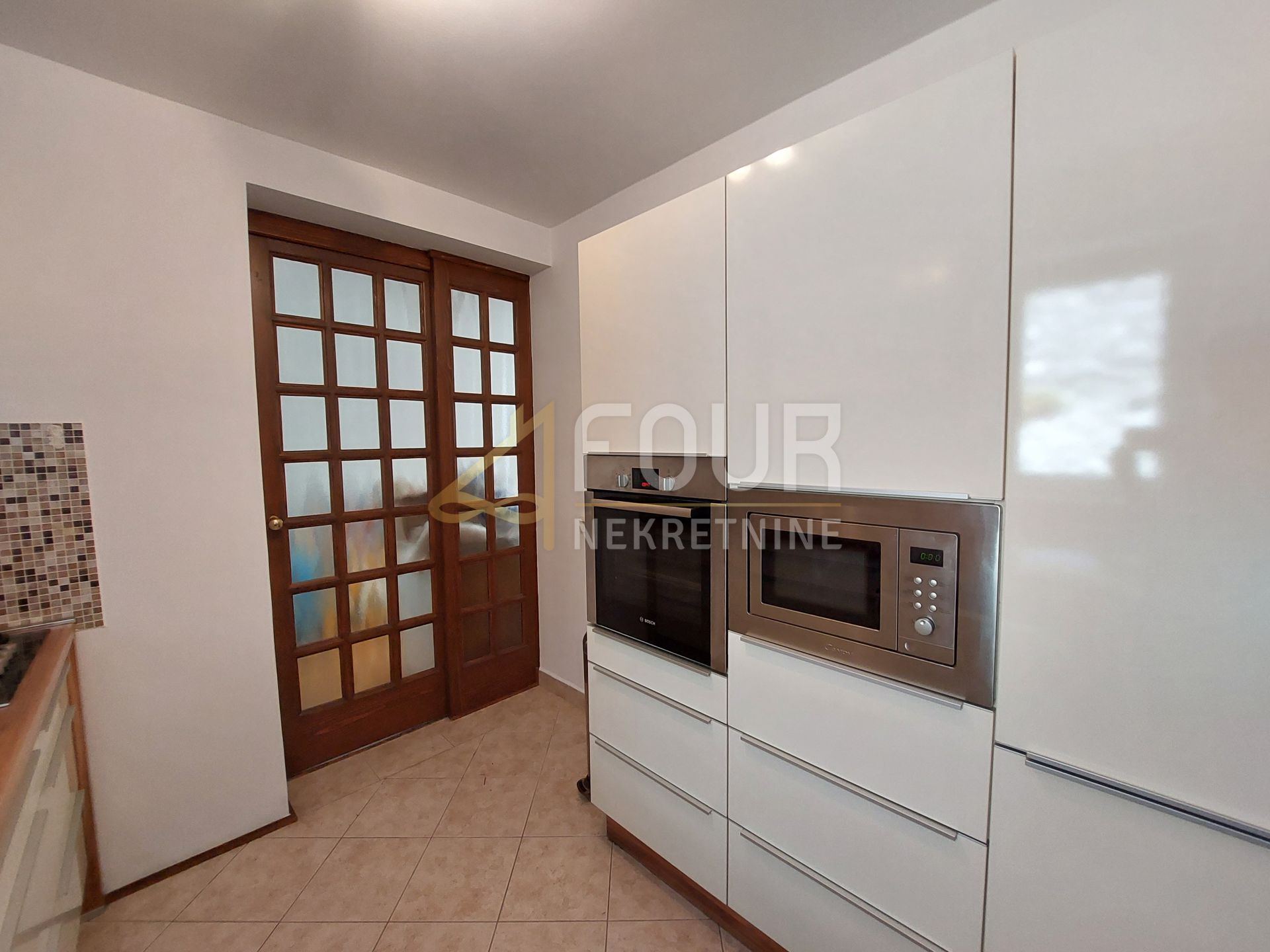 Kuća u Rijeci, 247.82m², 4 sobe, slika 4