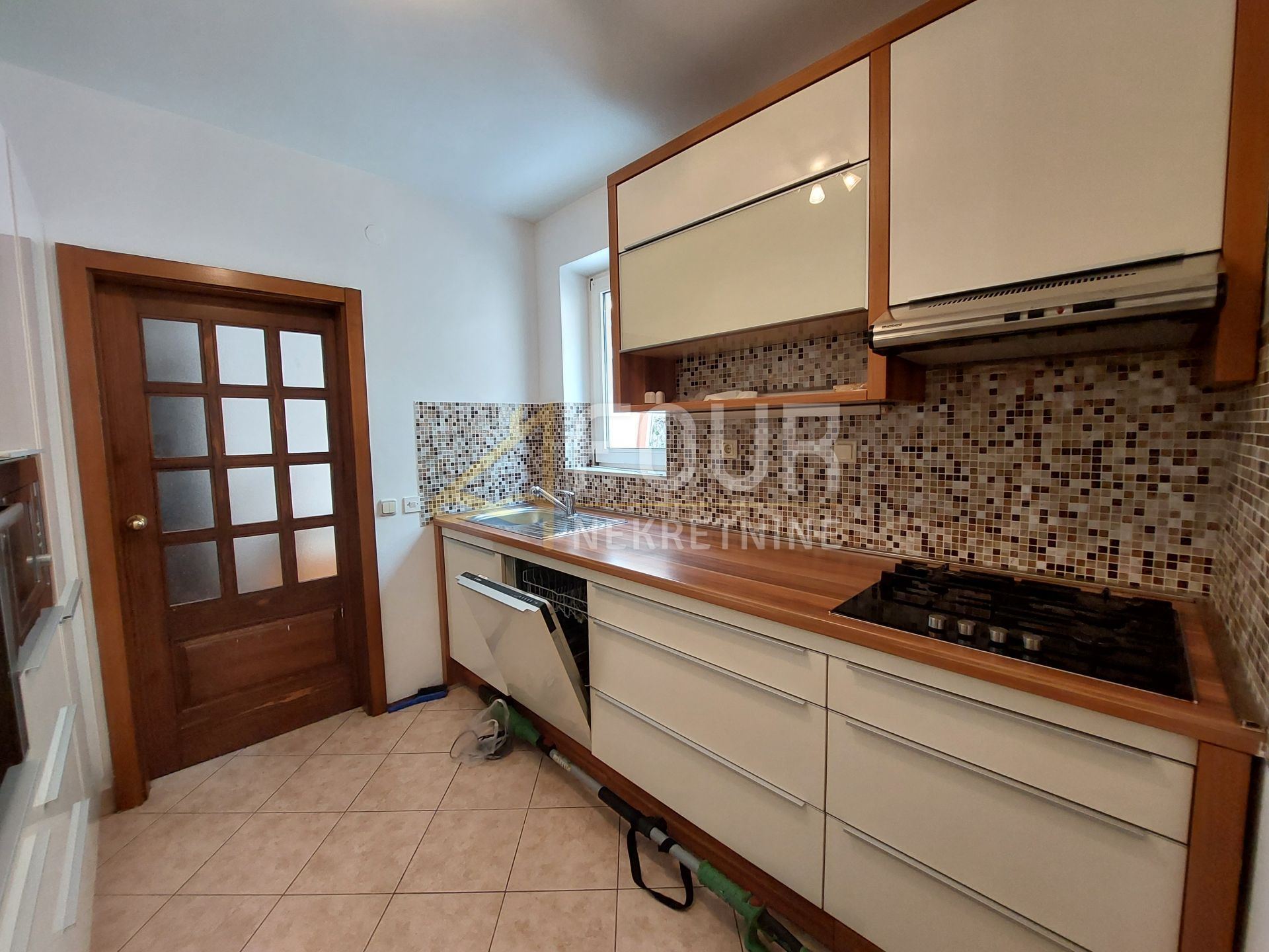 Kuća u Rijeci, 247.82m², 4 sobe, slika 5