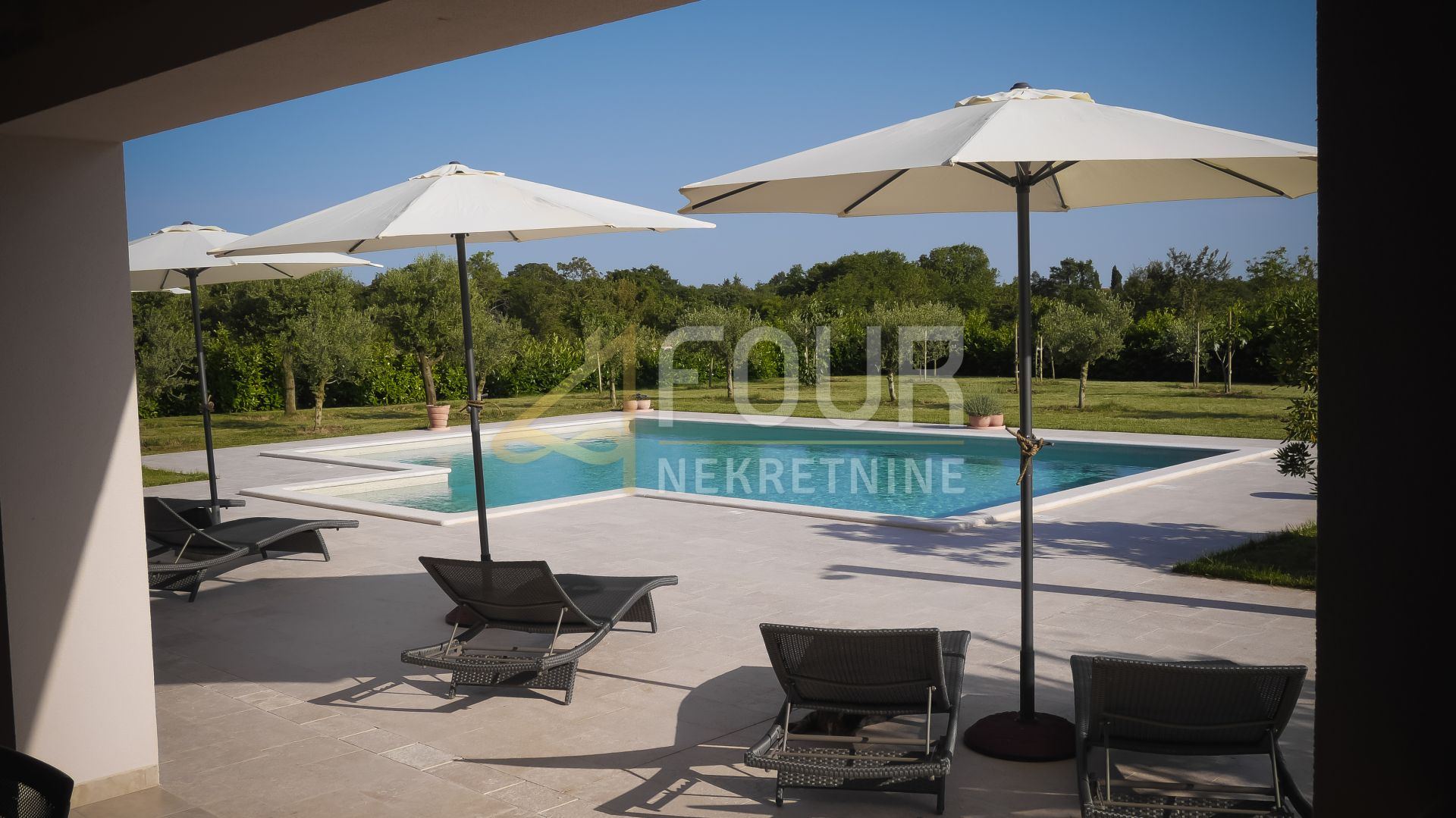 Casa u Svetvinčenatu, 302.77m², 3 sobe, slika 2
