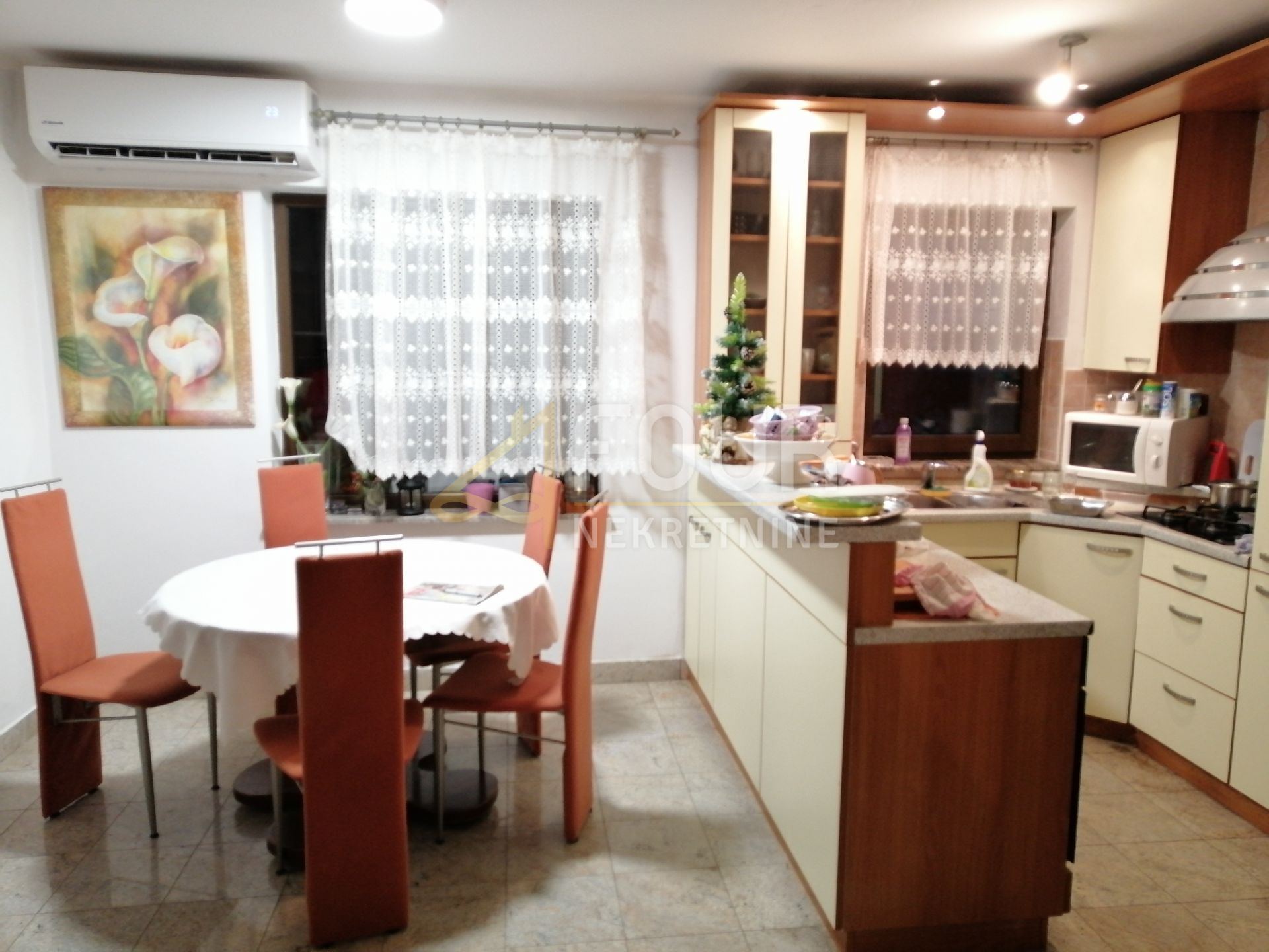 Apartment u Crikvenici, 111.55m², 3 sobe