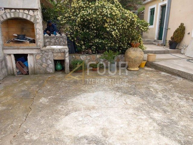 Kuća u Mali Lošinju, 200m², 6 soba, slika 3