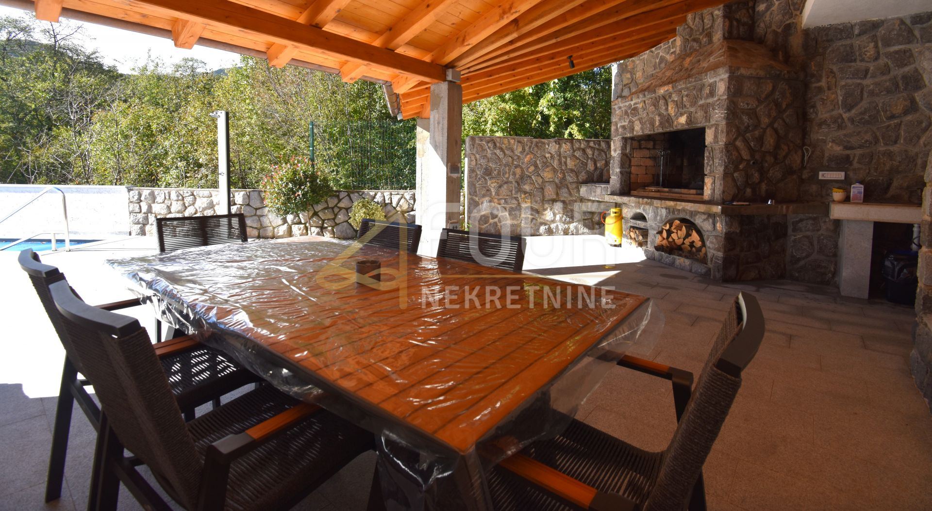 Casa u Matuljiu, 403m², slika 3