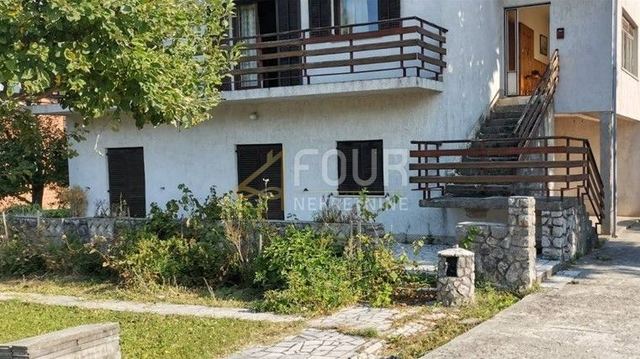 Kuća u Jelenju, 200m²