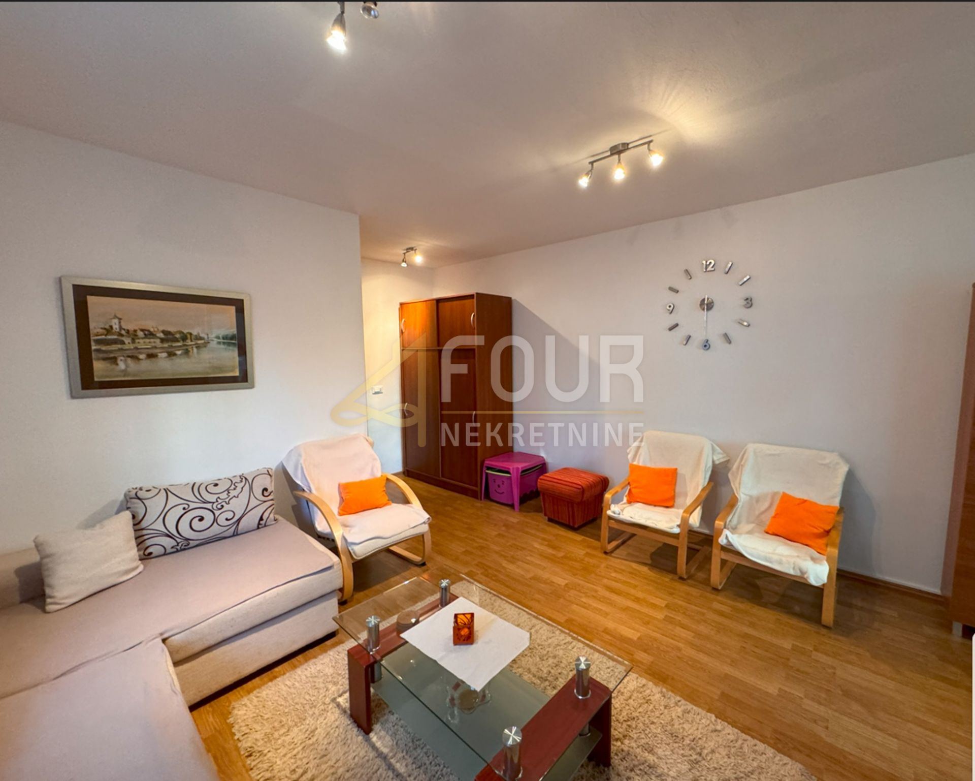 Wohnung u Novigradu, 44.01m², 1 soba, slika 2