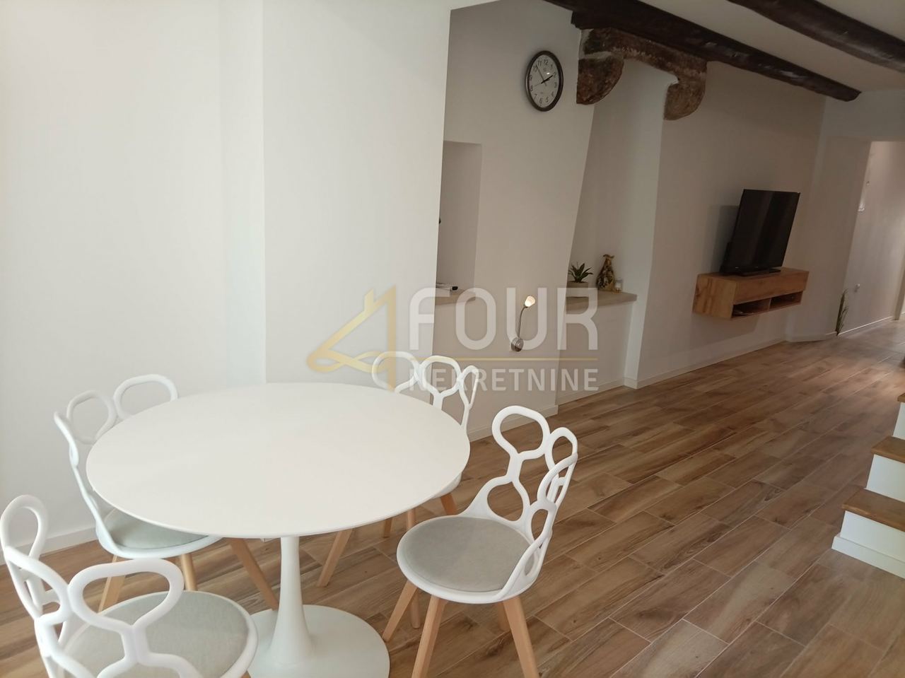 Haus u Pazinu, 110m², slika 4