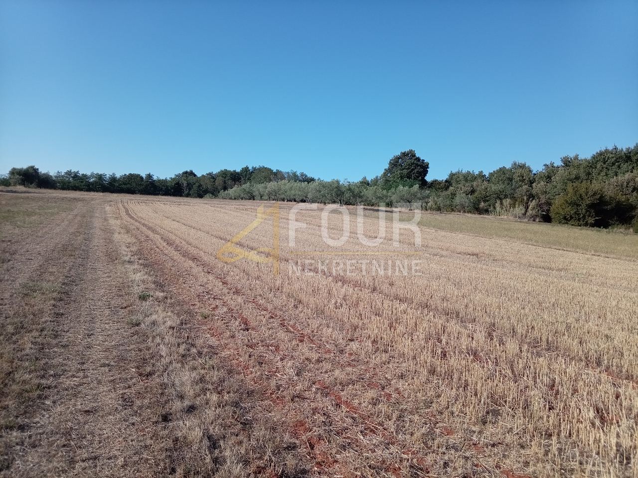 Terreno u Umagu, 12535m²