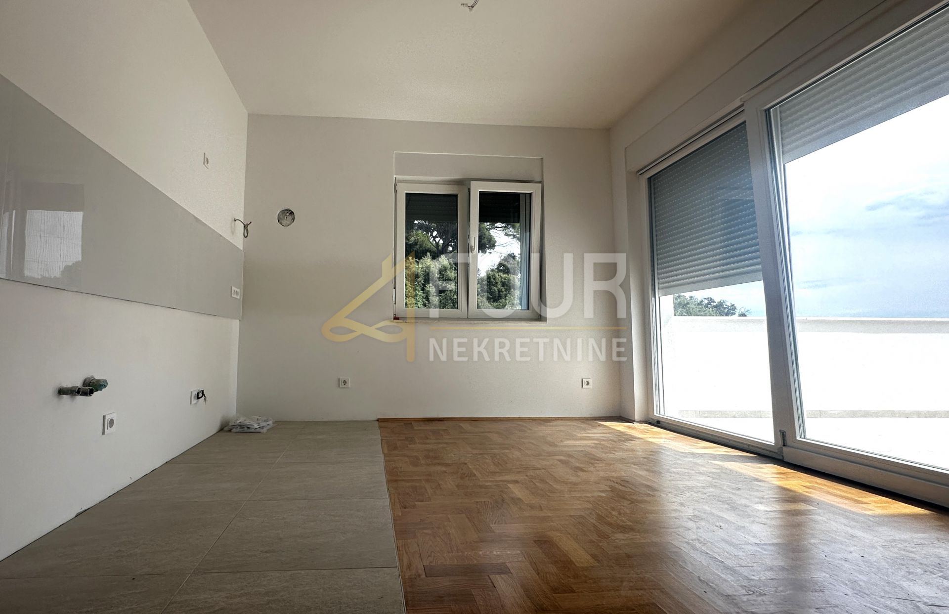 Casa u Rabu, 230m², slika 2