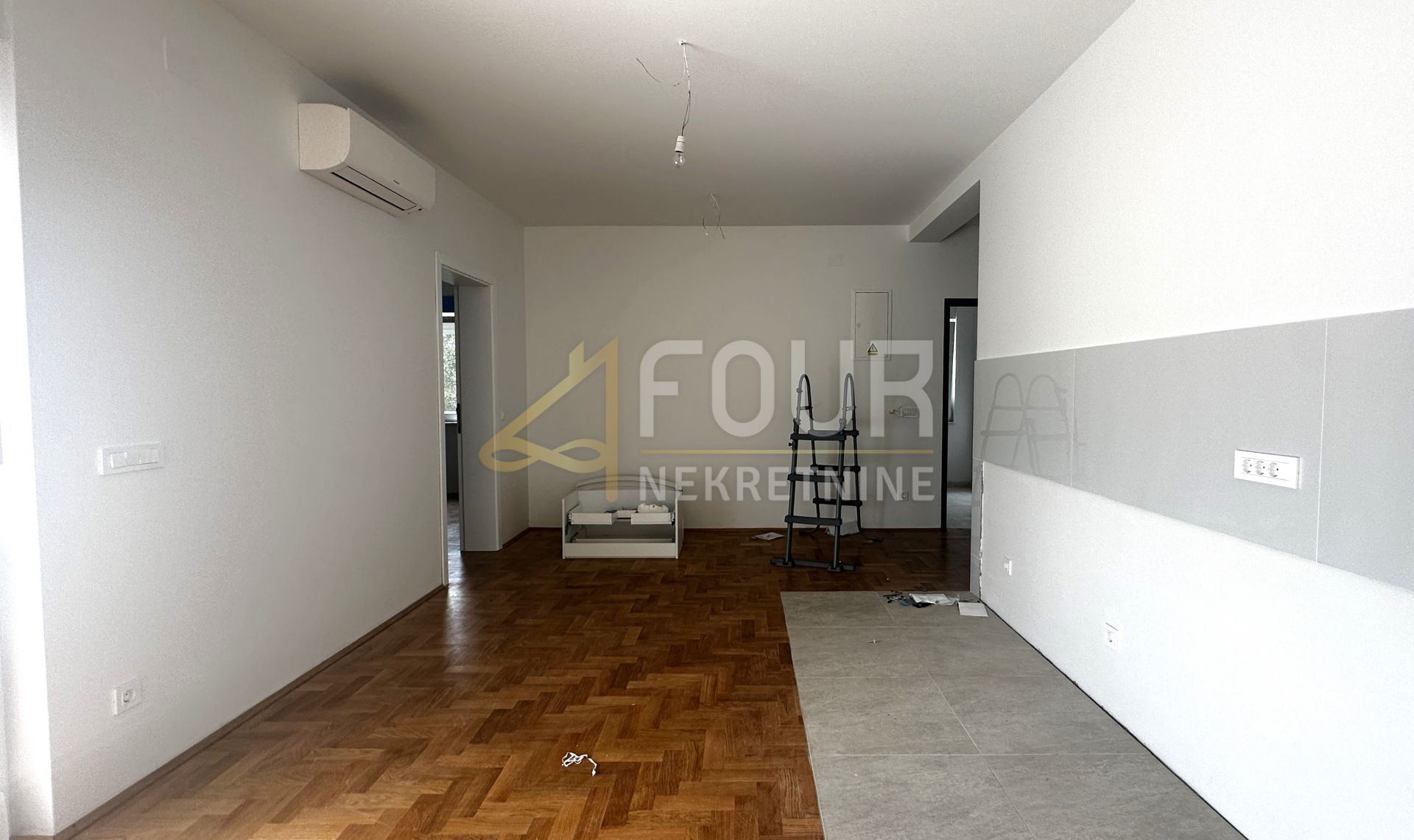 Casa u Rabu, 230m², slika 3