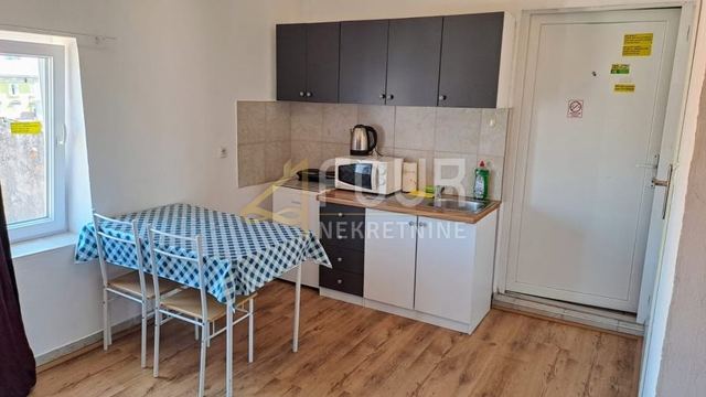 Apartment u Puli, 72.5m², 3 sobe, slika 2