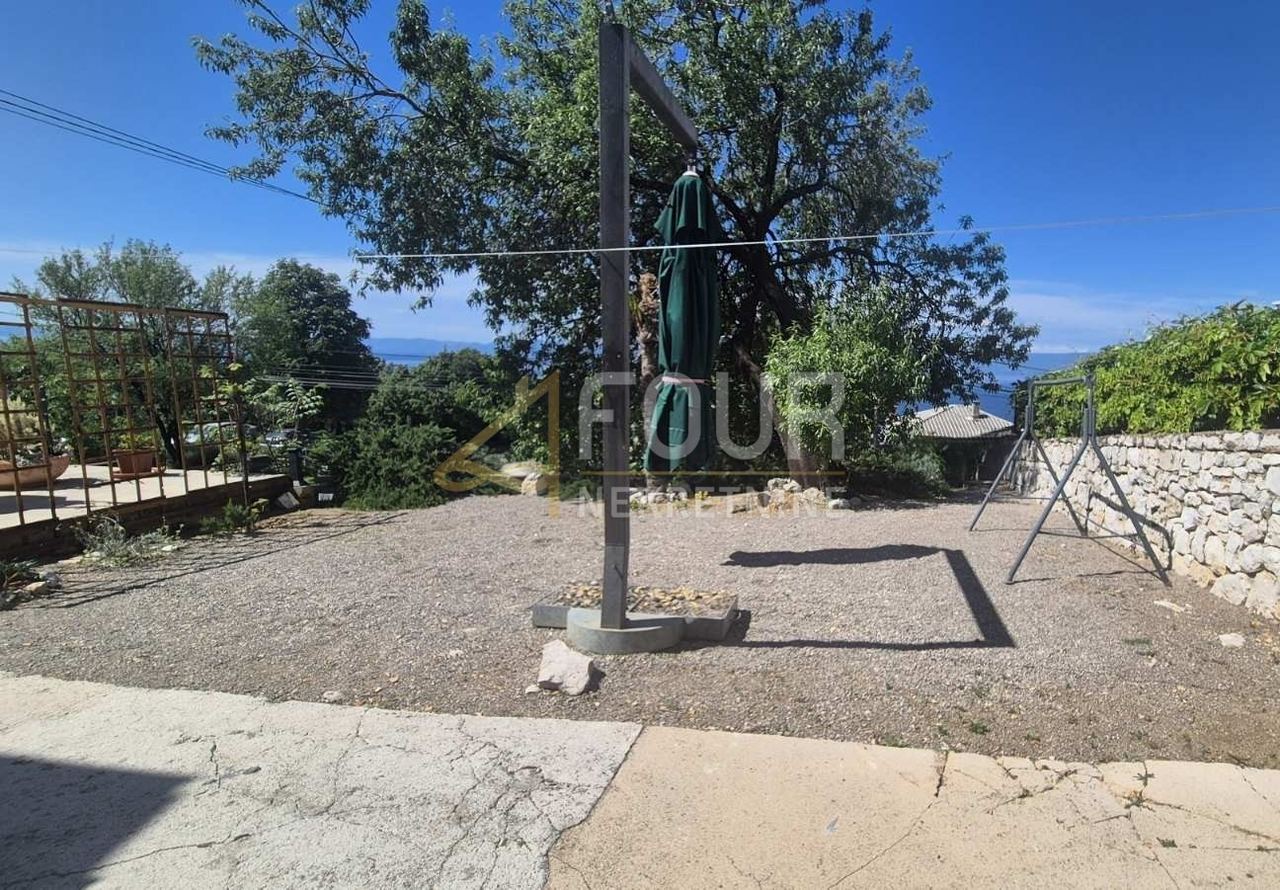Haus u Kostreni, 150m², 2 sobe, slika 4