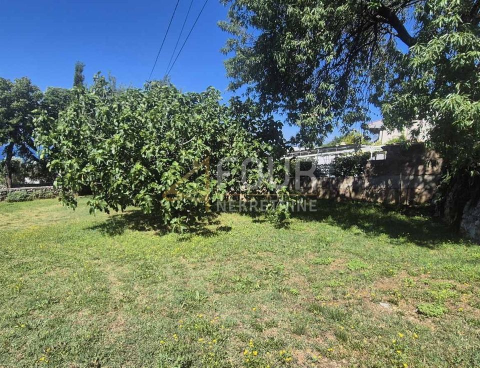 Haus u Kostreni, 150m², 2 sobe, slika 5