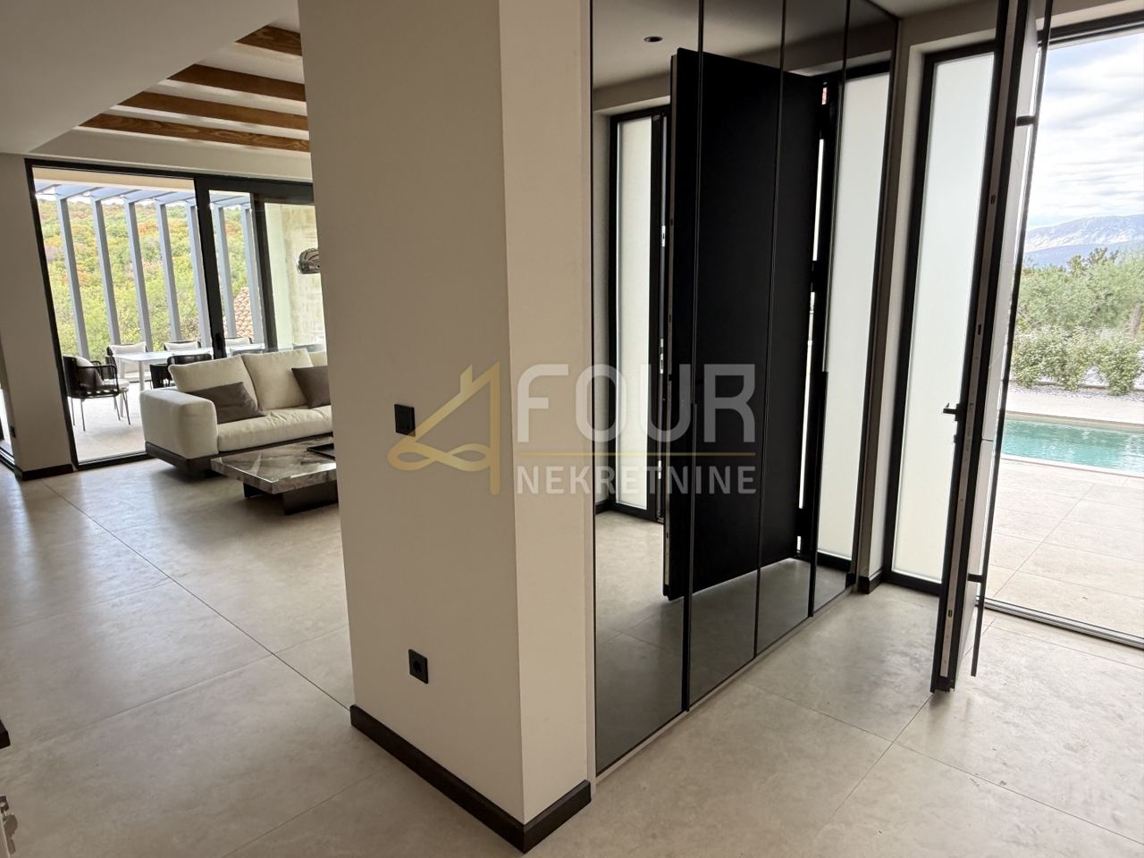 Haus u Dobrinju, 221m², 4 sobe, slika 4