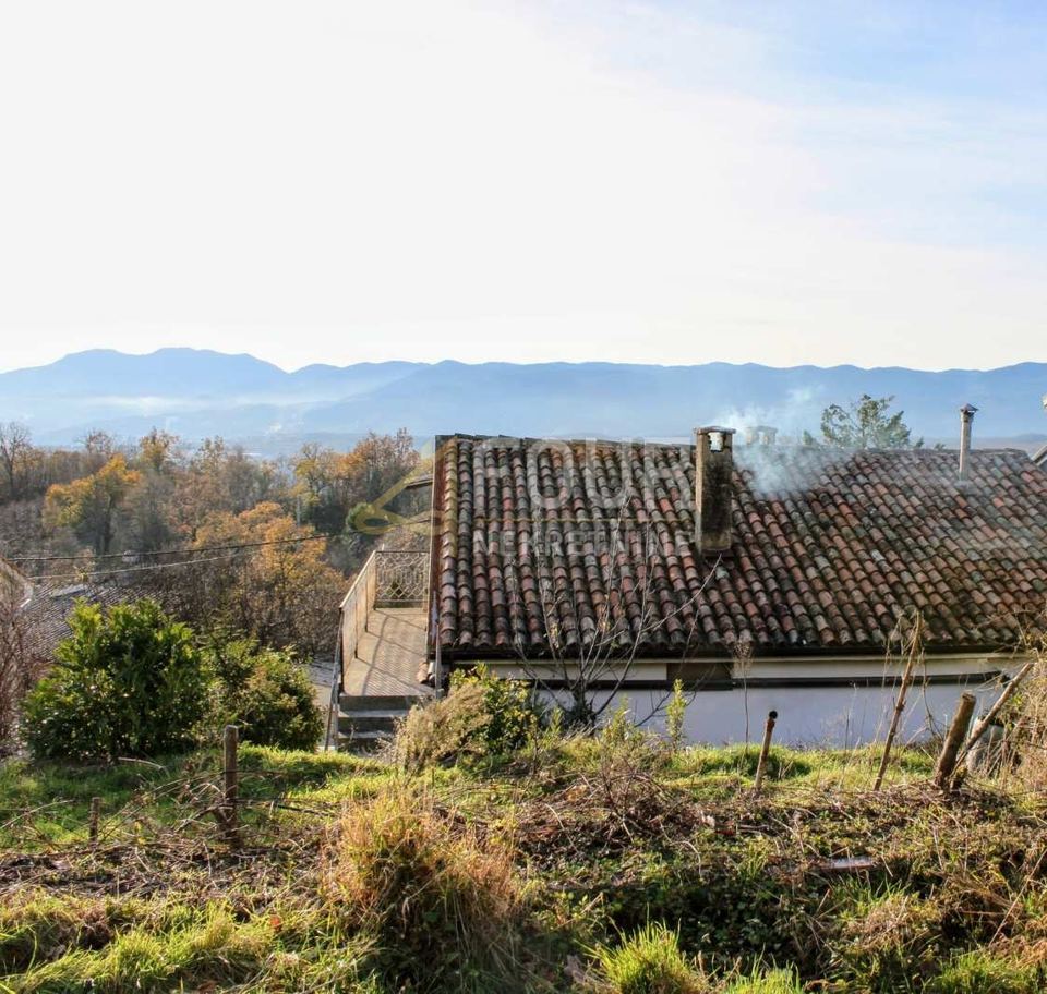 Haus u Viškovu, 130m², 2 sobe