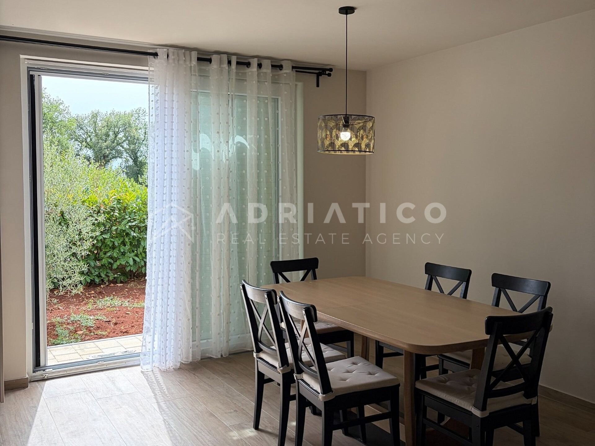 Haus u Brtonigli, 102m², 2 sobe, slika 2