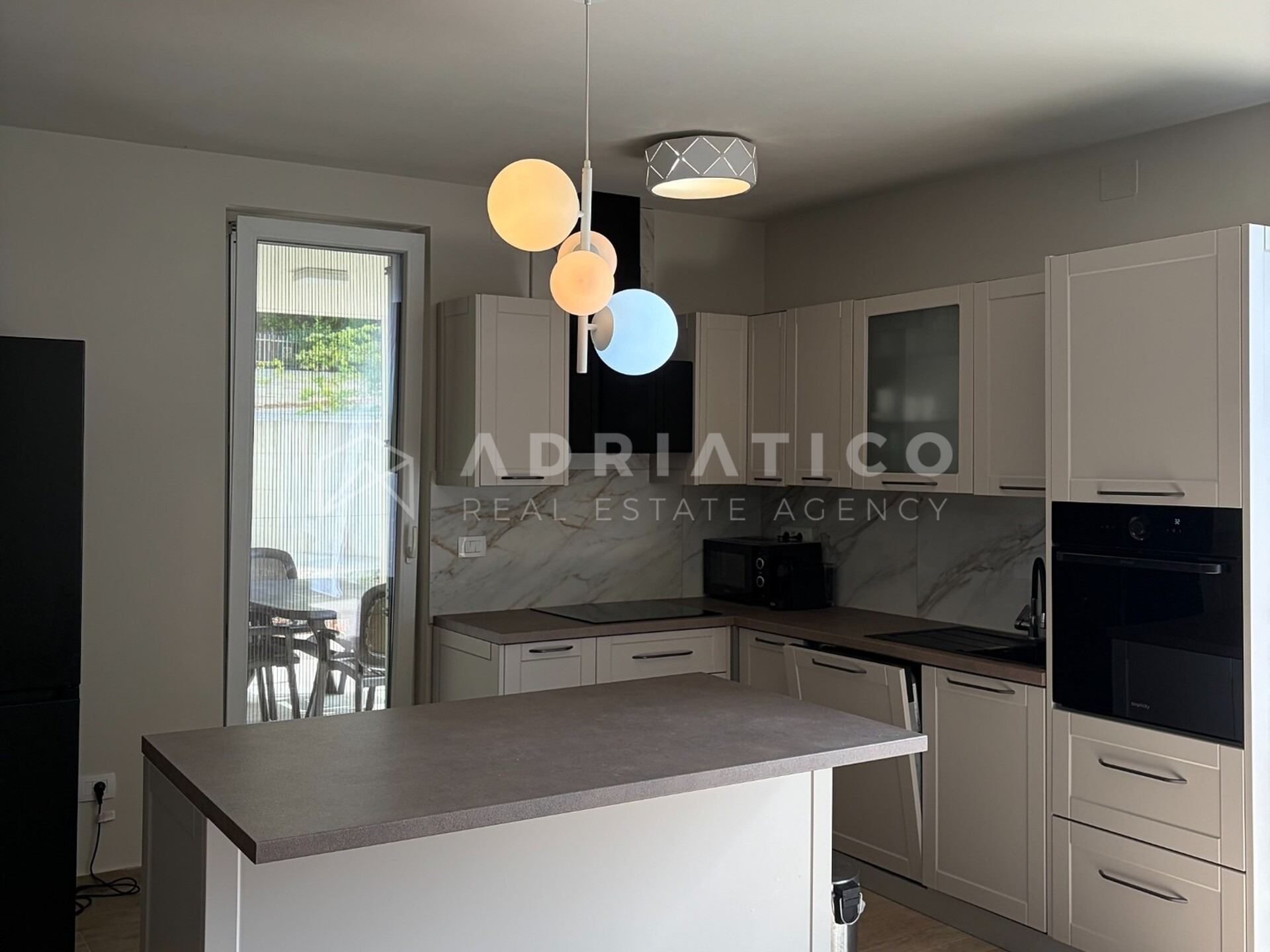 Haus u Brtonigli, 102m², 2 sobe, slika 4