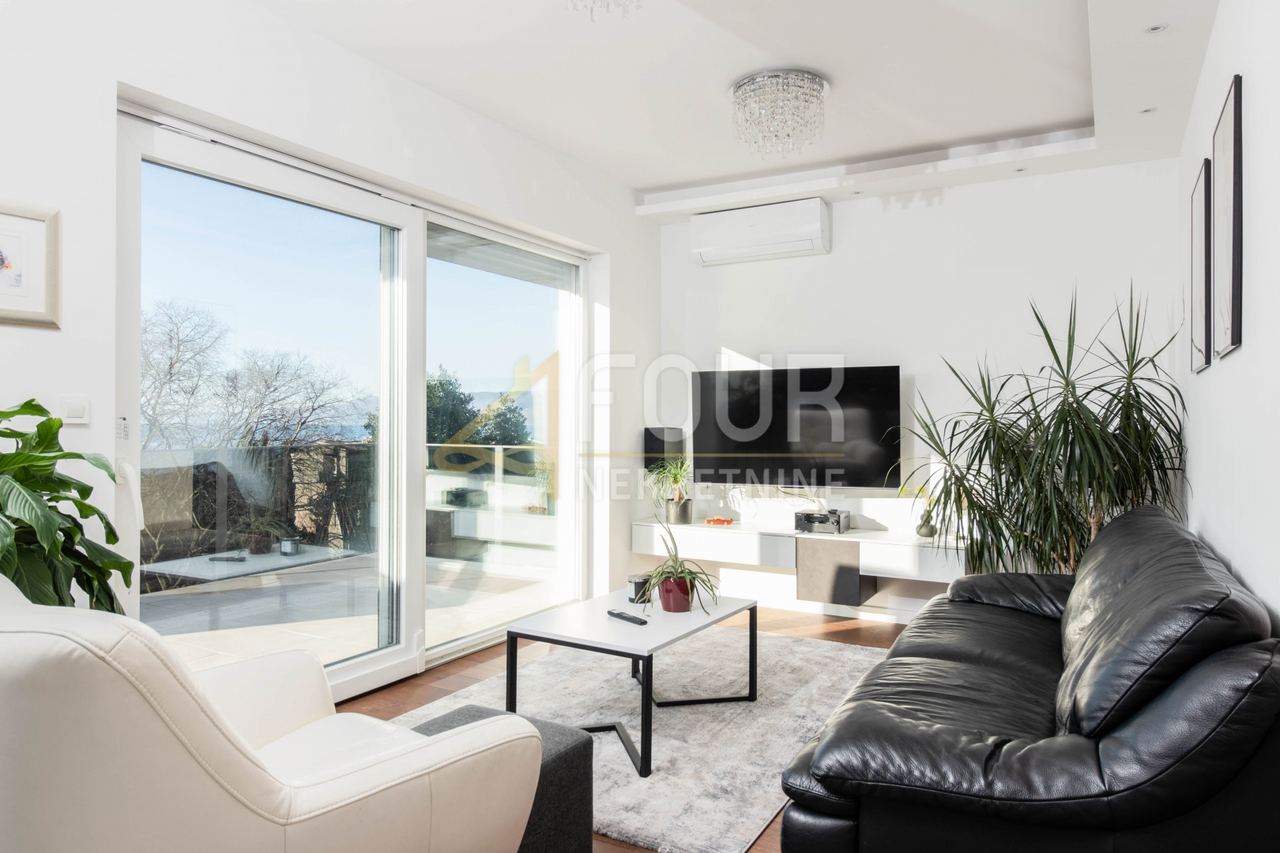 Wohnung u Rijeci, 114.75m², 3 sobe