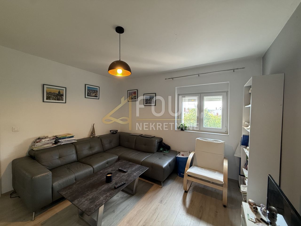 Kuća u Puli, 210m², 4 sobe