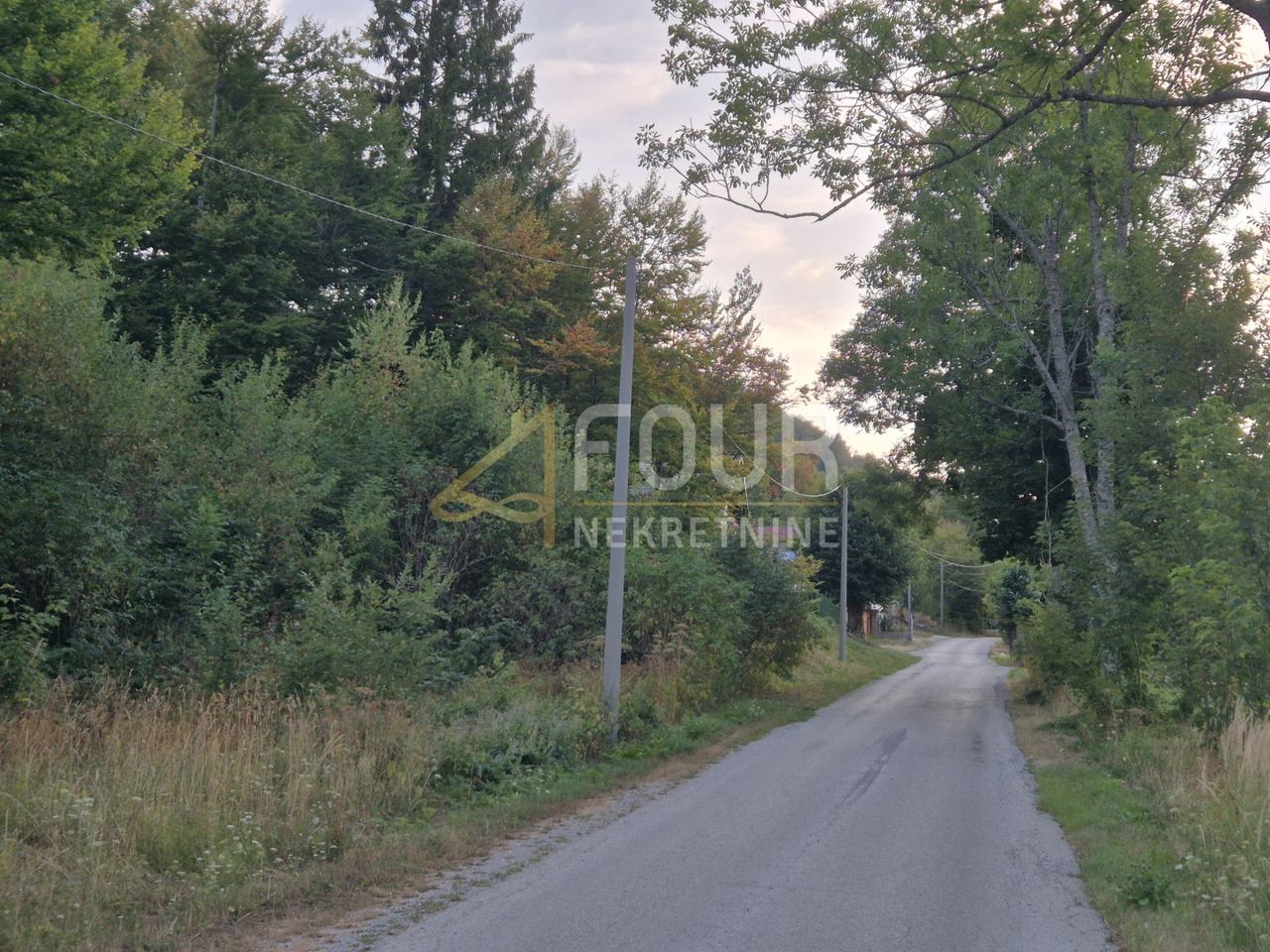 Terreno u Mrkopalju, 612m²