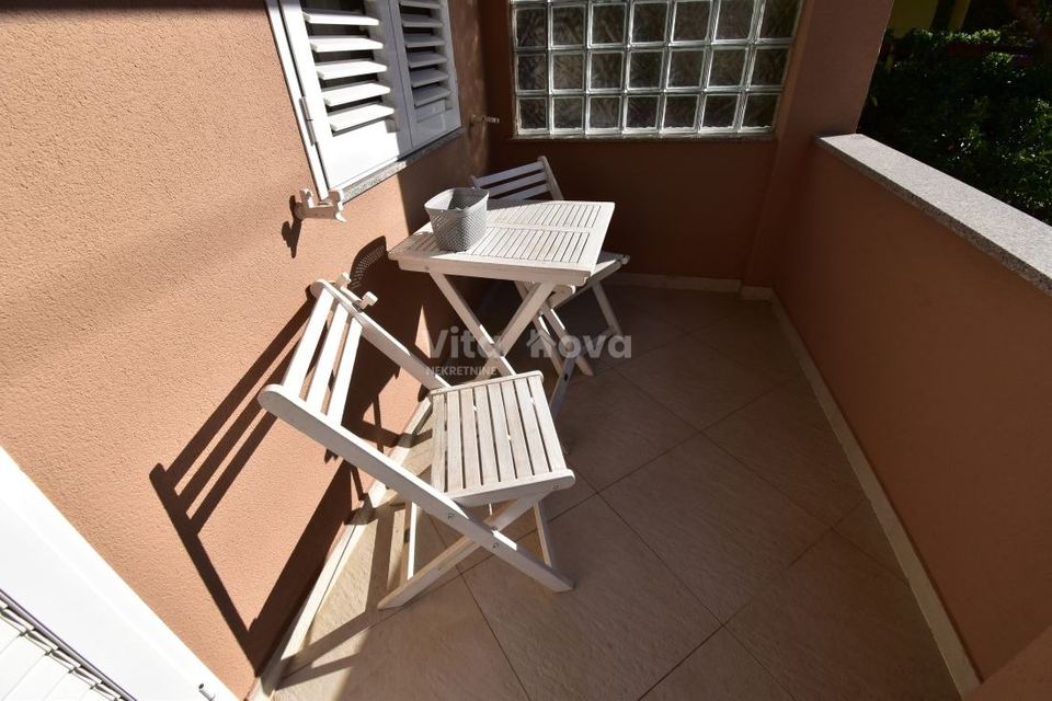 Wohnung u Zadru, 90m², 3 sobe