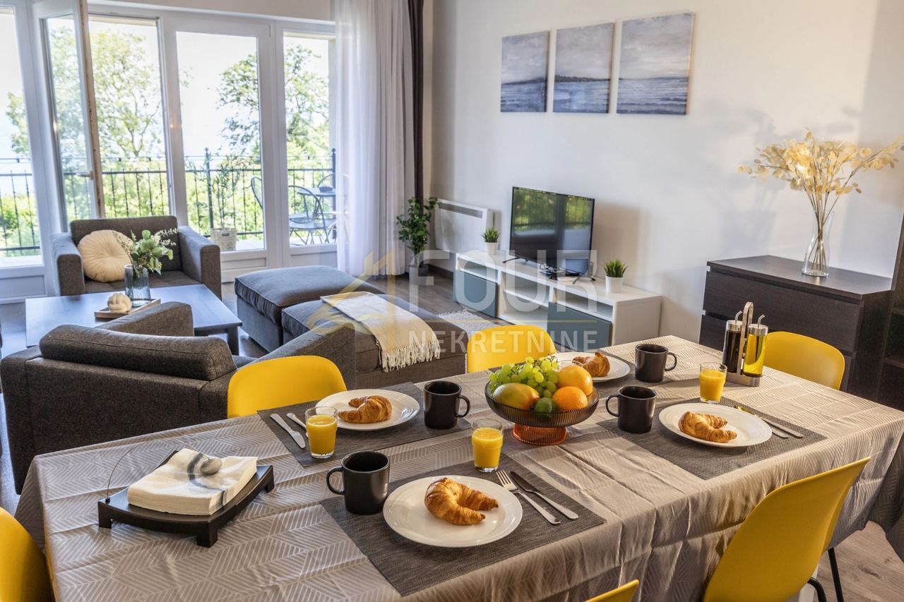 Wohnung u Opatiji, 99.95m², 3 sobe