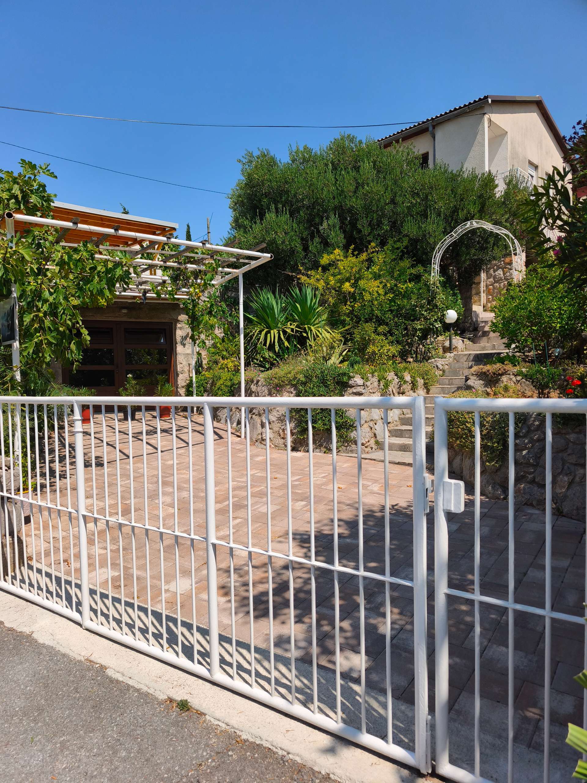 Kuća u Karlobagu, 138m², 4 sobe