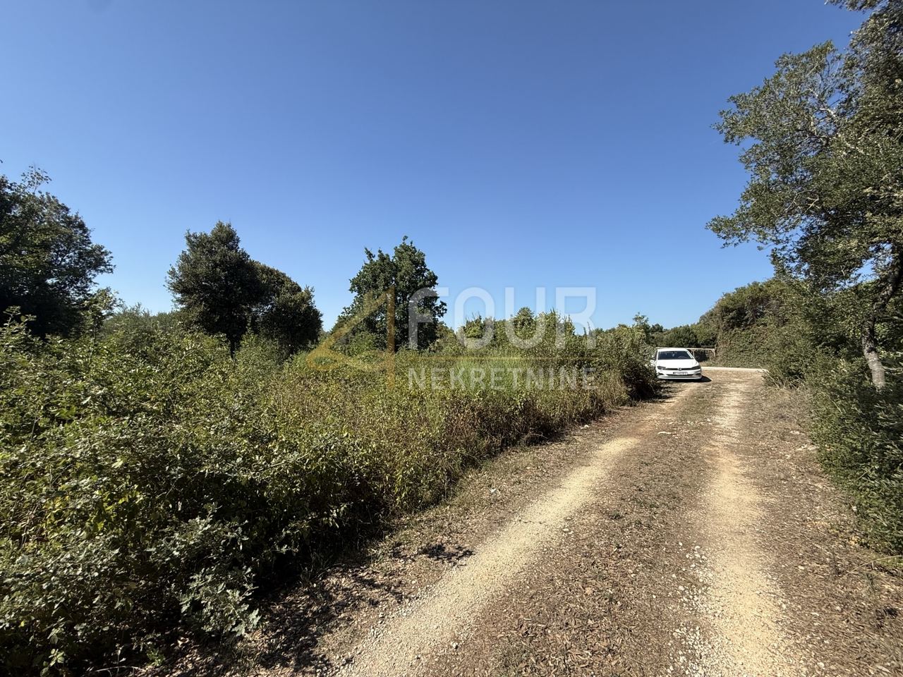 Terreno u Ližnjanu, 1000m², slika 4