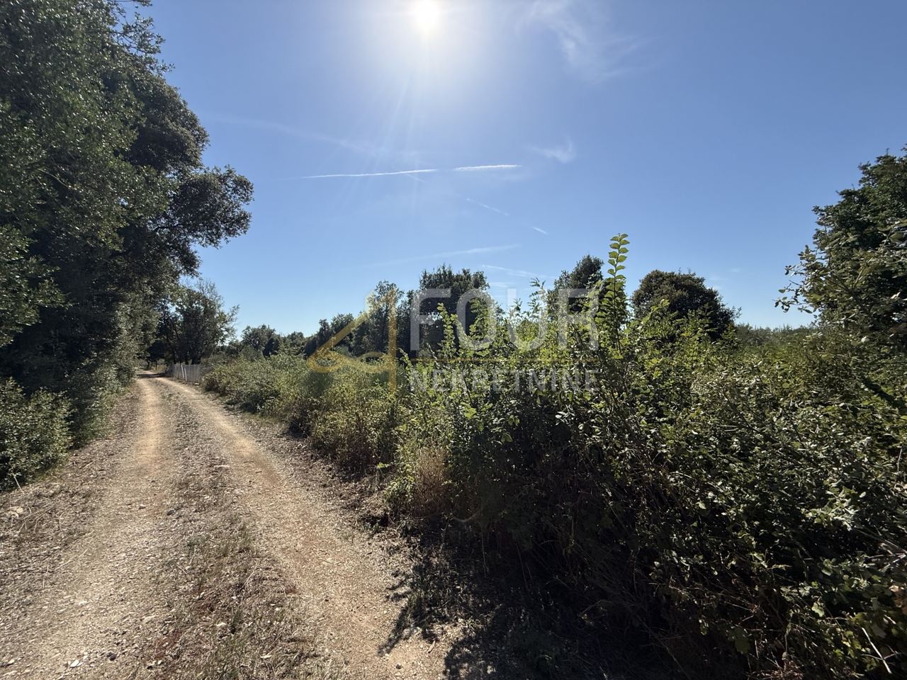 Grundstück u Ližnjanu, 500m², slika 2