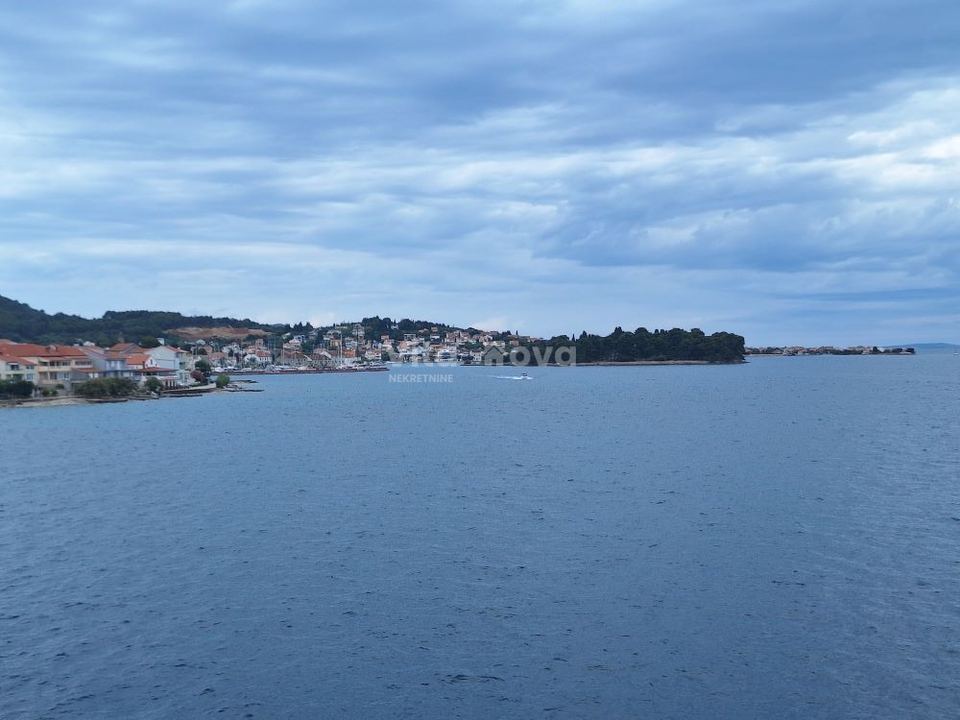 Zemljište u Preku, 742m²
