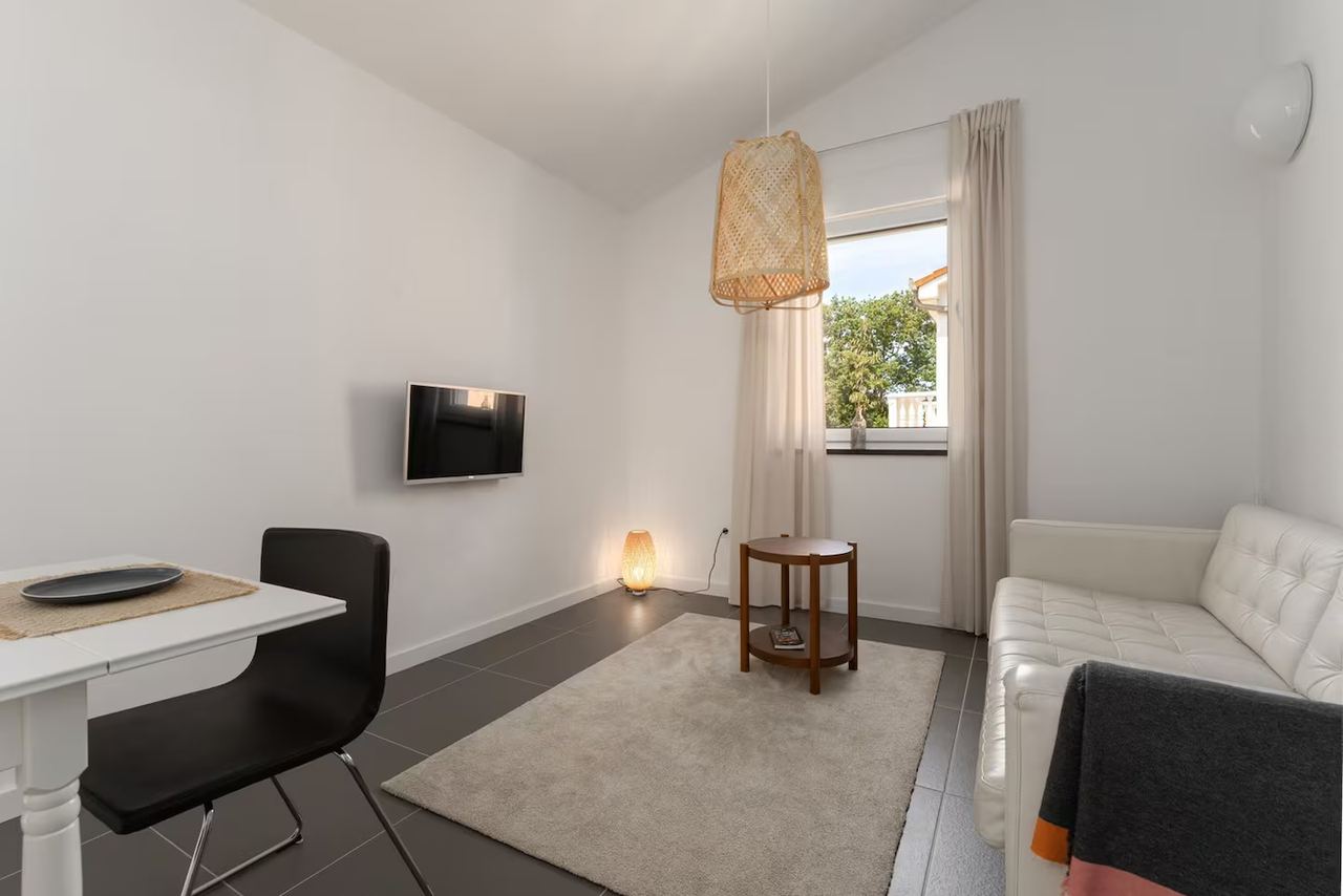 Haus u Novigradu, 200m², 5 soba, slika 5