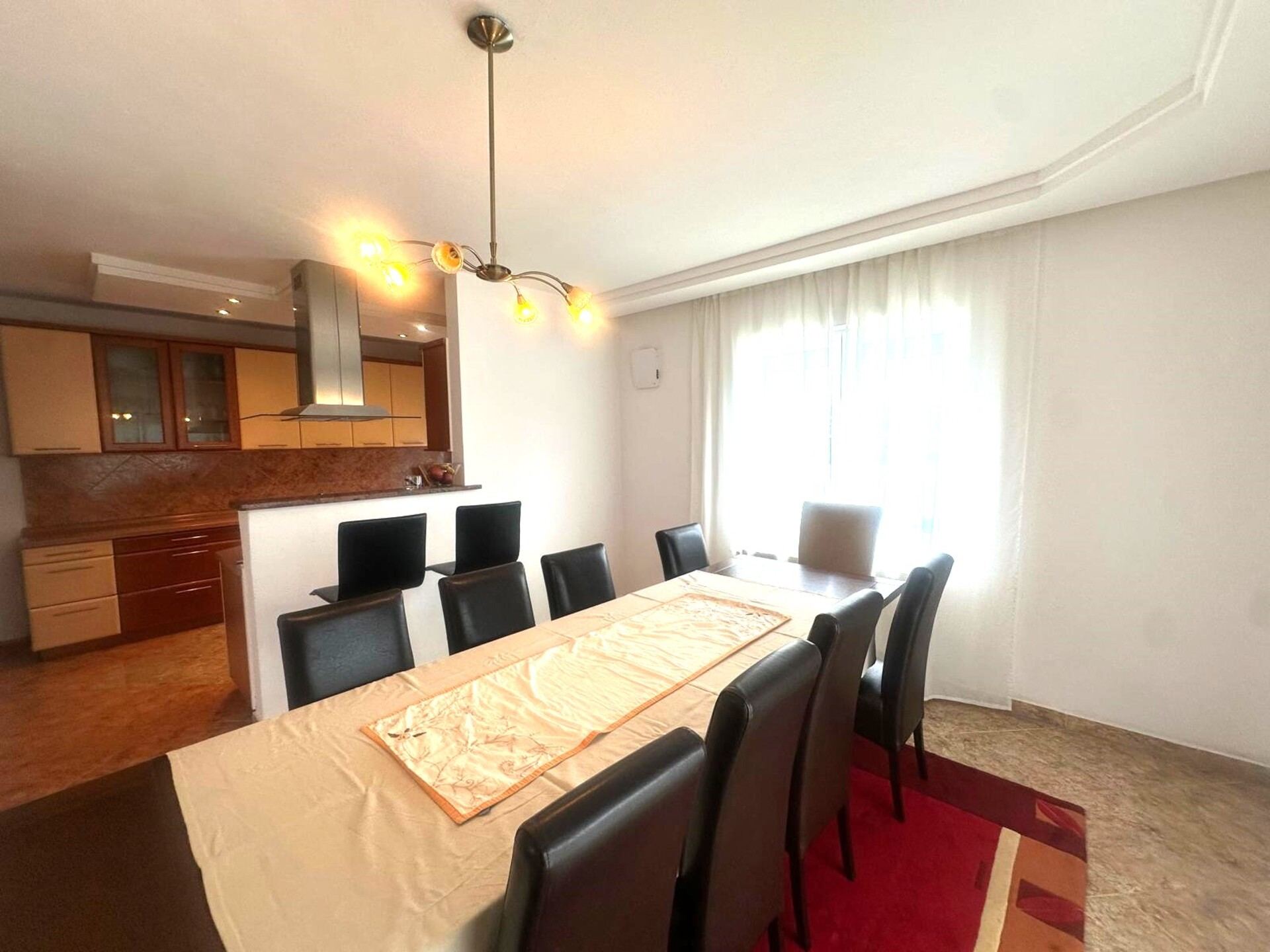 Haus u Poreču, 478.75m², 12 soba, slika 4