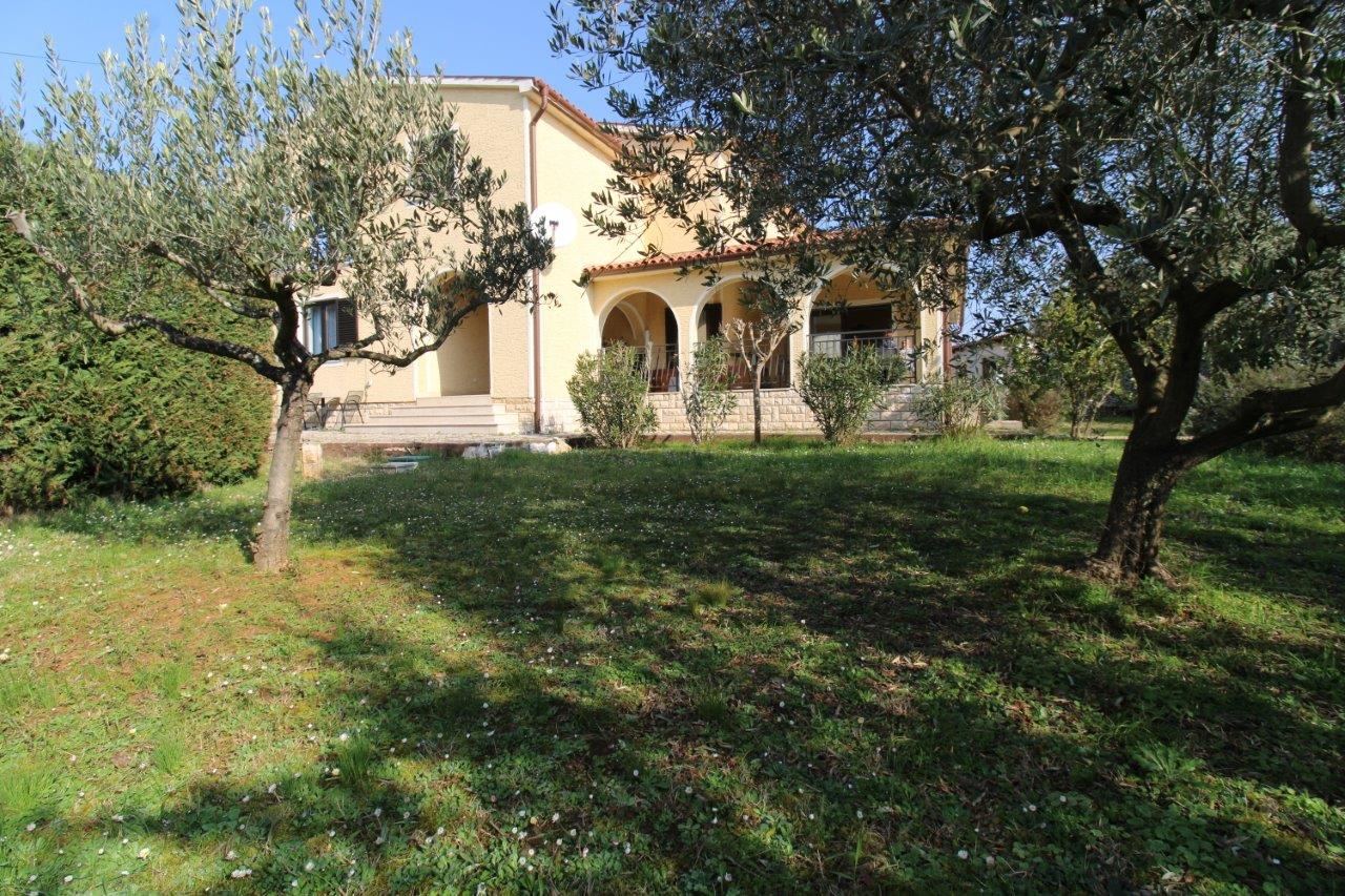Casa u Poreču, 275.75m², 6 soba, slika 2