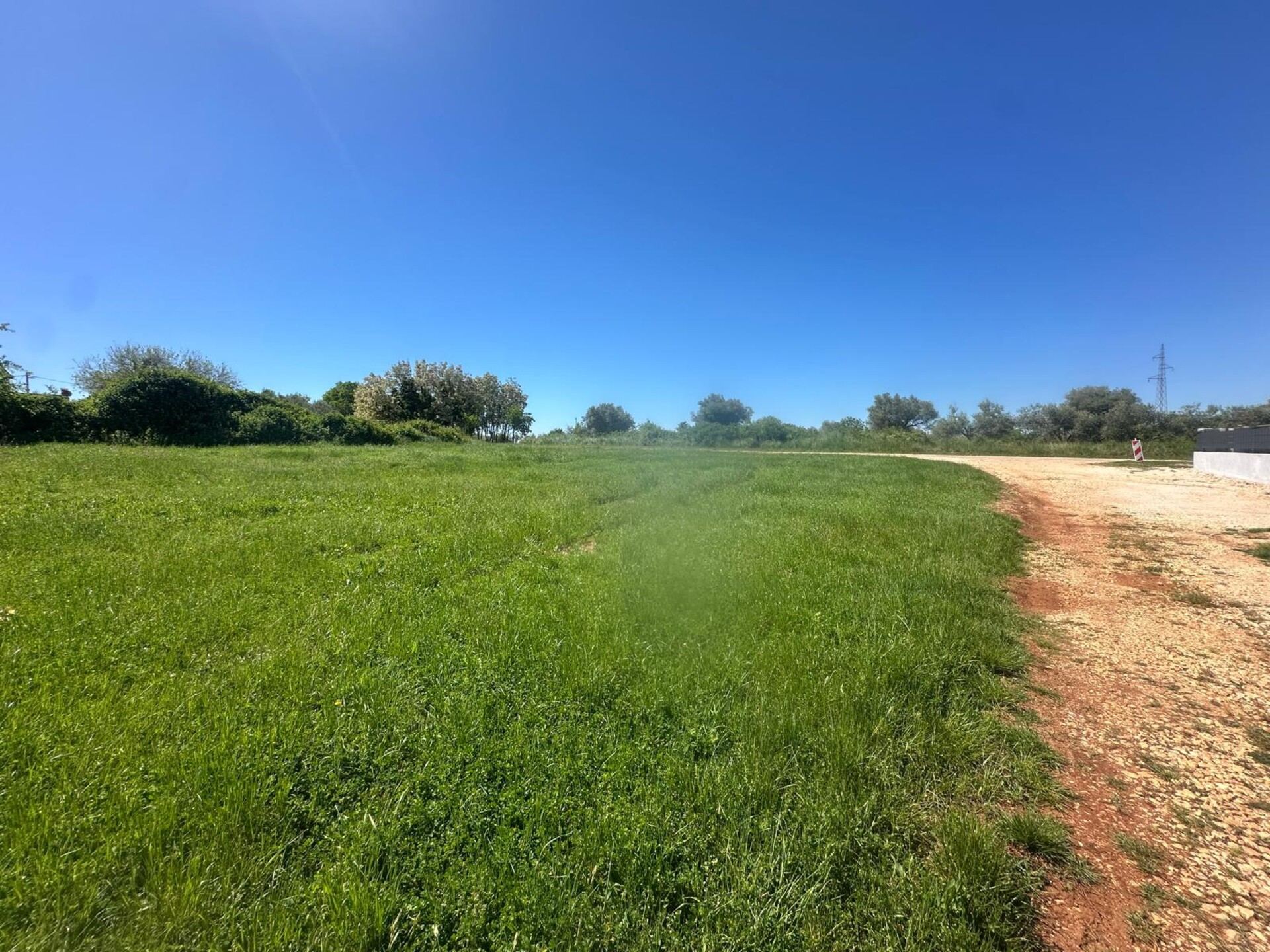 Land u Brtonigli, 755m², slika 5