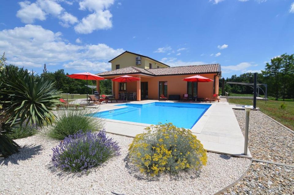 Casa u Pazinu, 270m², 4 sobe, slika 3
