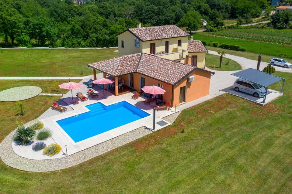 Casa u Pazinu, 270m², 4 sobe, slika 5
