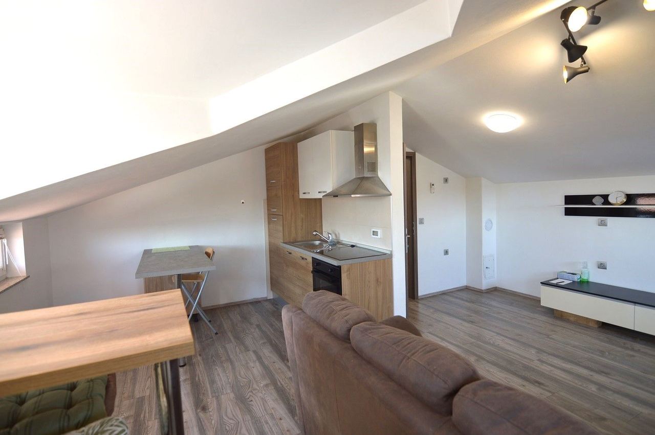 Wohnung u Tar-Vabrizi, 84m², 2 sobe, slika 3