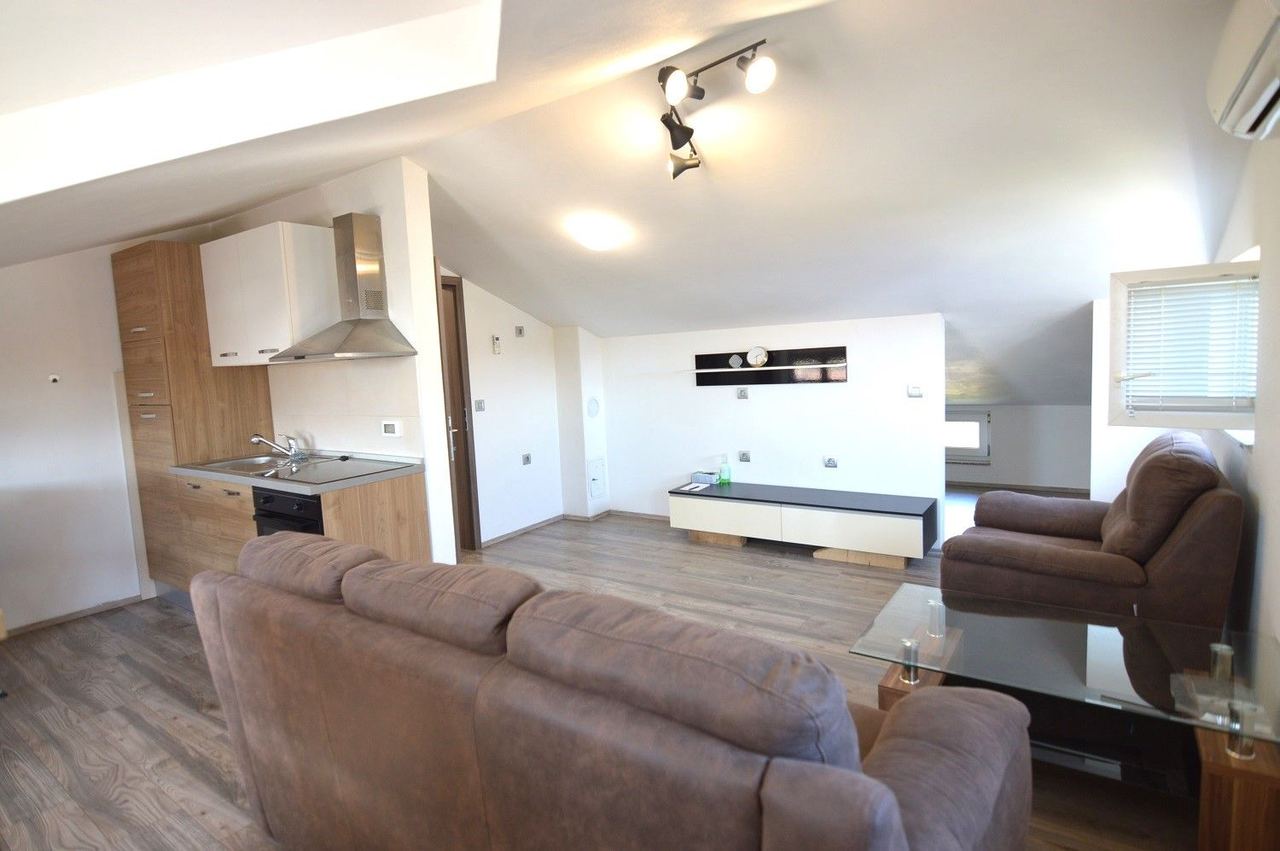 Wohnung u Tar-Vabrizi, 84m², 2 sobe, slika 4